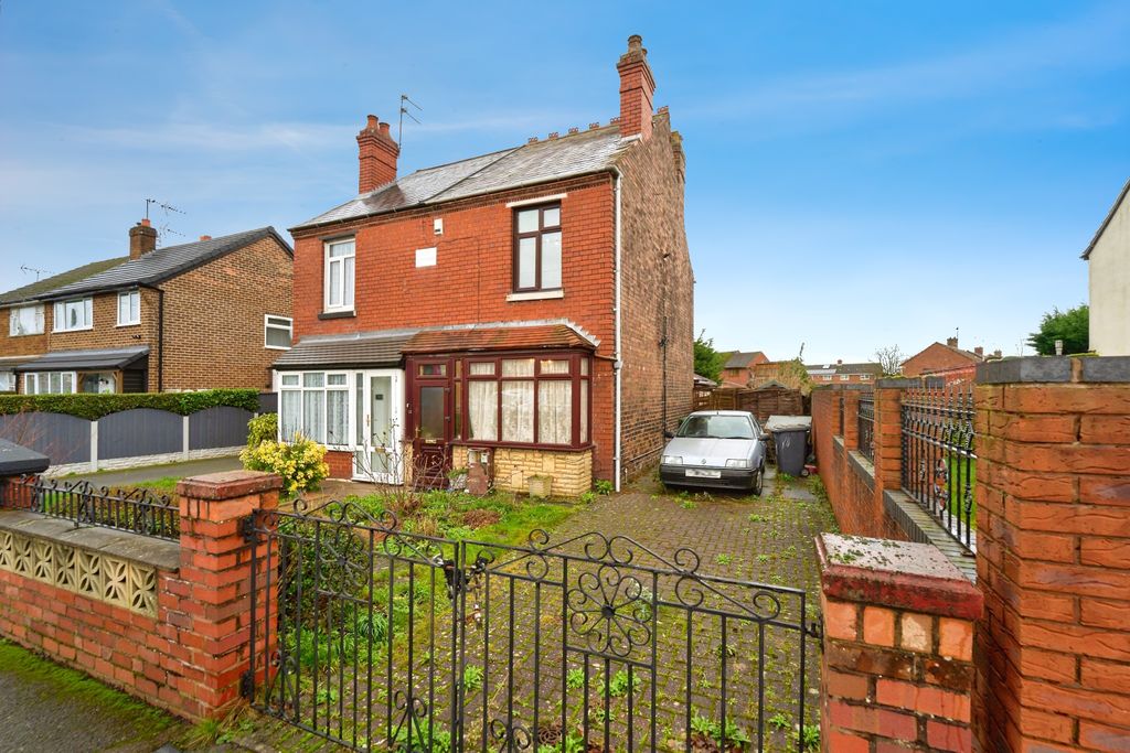 Property photo 1 of 9