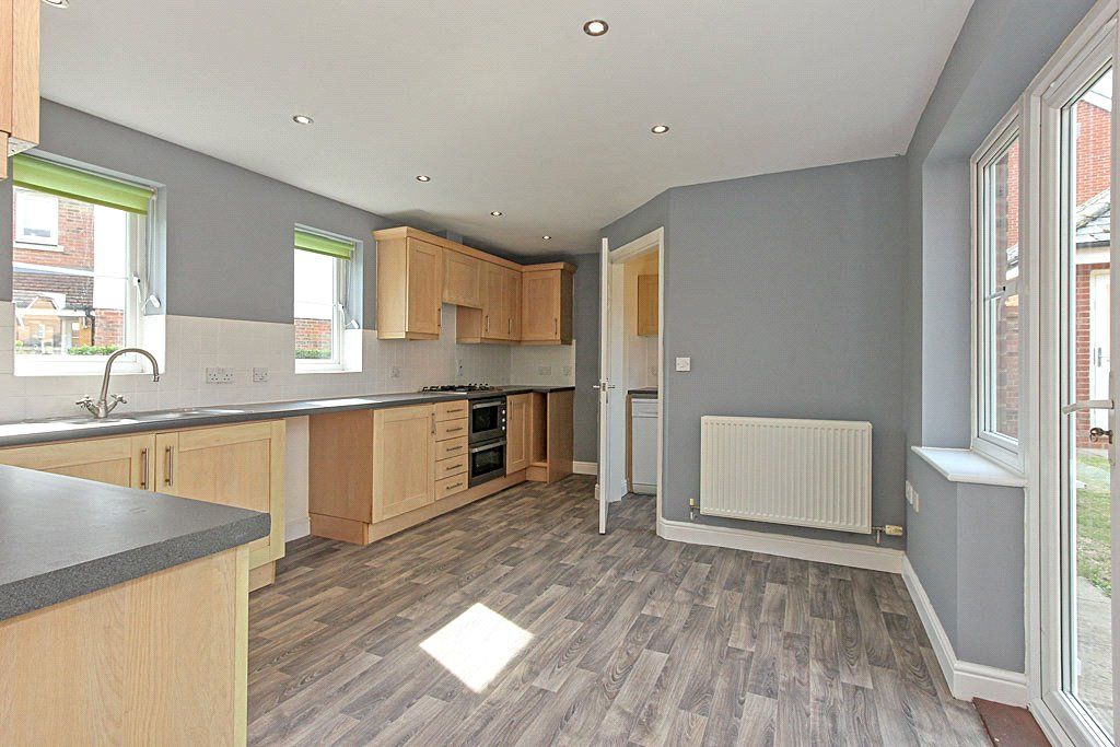 Property photo 3 of 23 Picture No. 18