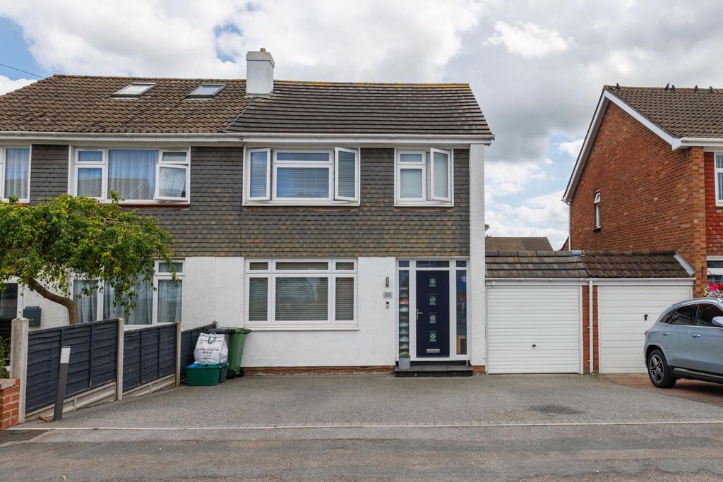 Property photo 2 of 28 111 Samuel White Road-31.Jpg