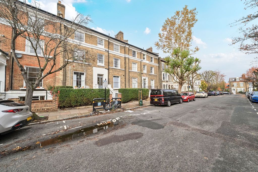 Property photo 2 of 13