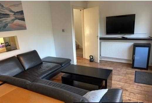 Property photo 2 of 7 Lounge