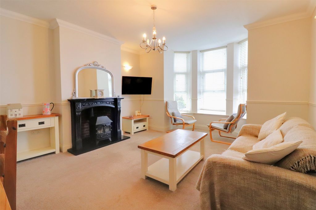 Property photo 3 of 19 Picture No. 11
