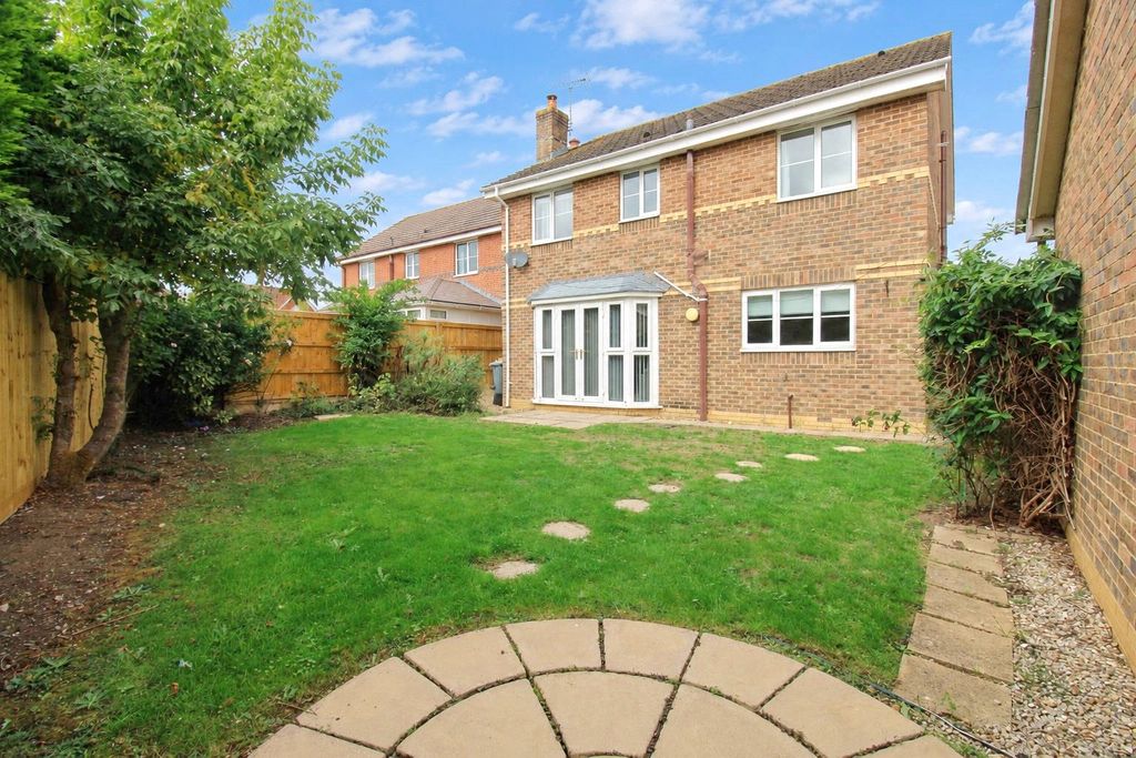 Property photo 2 of 17 Picture No. 15