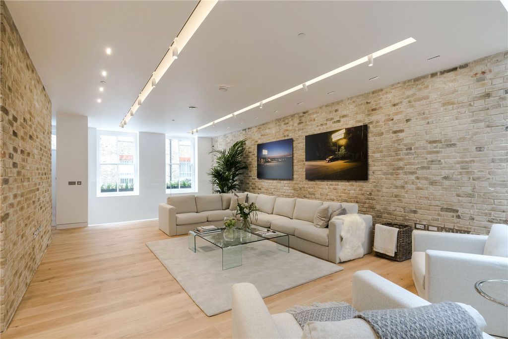 Property photo 1 of 14 Reception Room