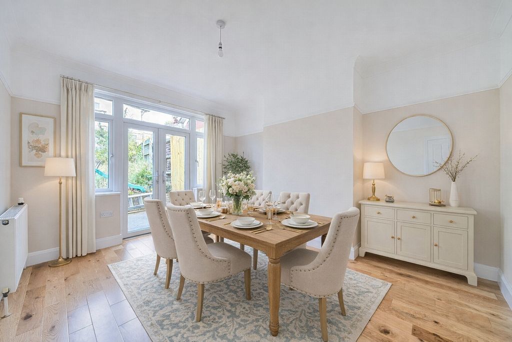 Property photo 2 of 28 Picture No. 28