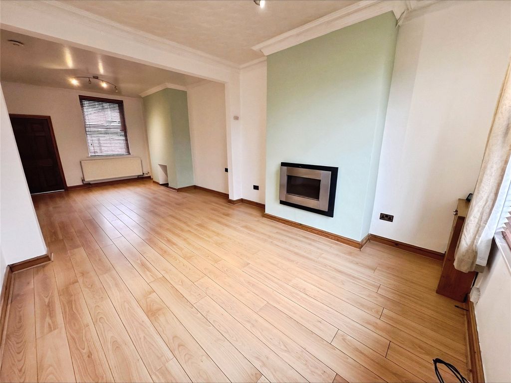 Property photo 3 of 13 Picture No. 11