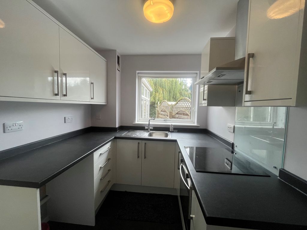 Property photo 3 of 17 Photo 10