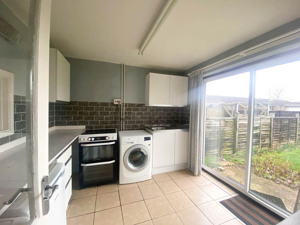 Property photo 2 of 8 Bbb9F2c6-ee65-4449-8B3B-6A74833Dd04E.Jpg