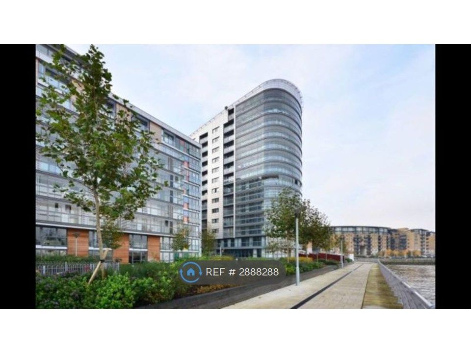 Property photo 1 of 10 Admirals Tower