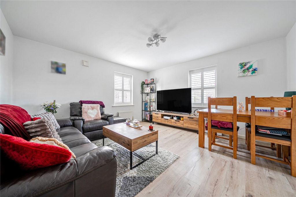 Property photo 2 of 20 Picture No. 10