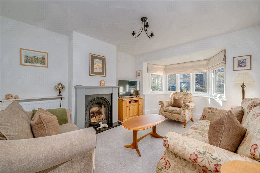 Property photo 2 of 25 Picture No. 12