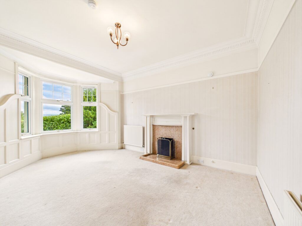 Property photo 3 of 39