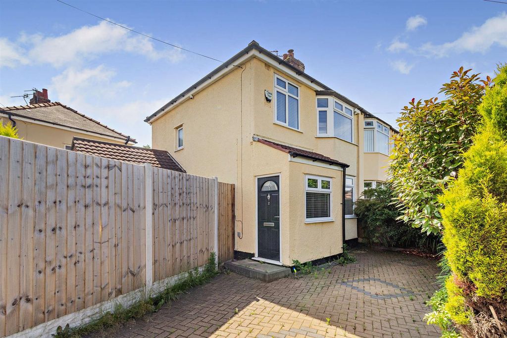 Property photo 1 of 12 8653288-Exterior01-800.Jpg