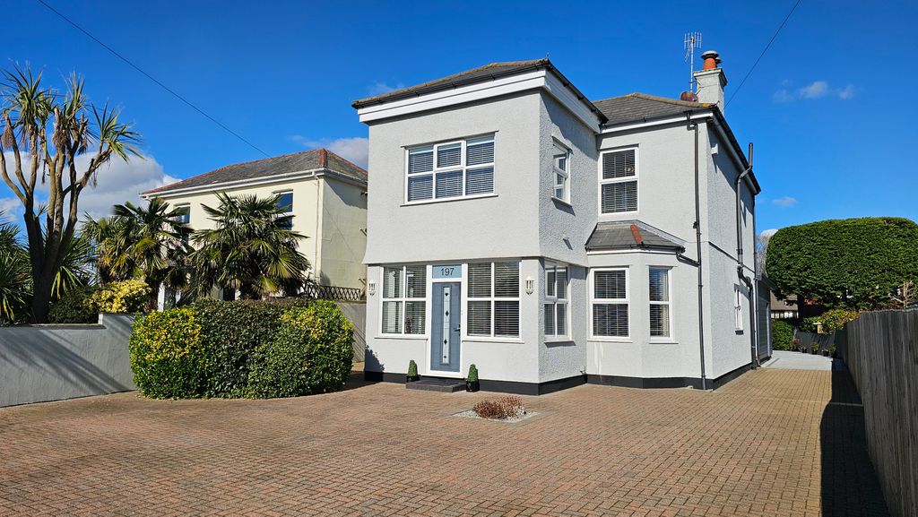 Property photo 2 of 45 Front Of Property