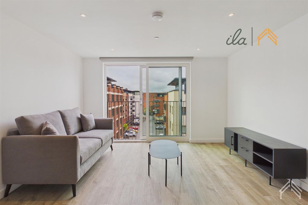 Property photo 1 of 17 1.Png