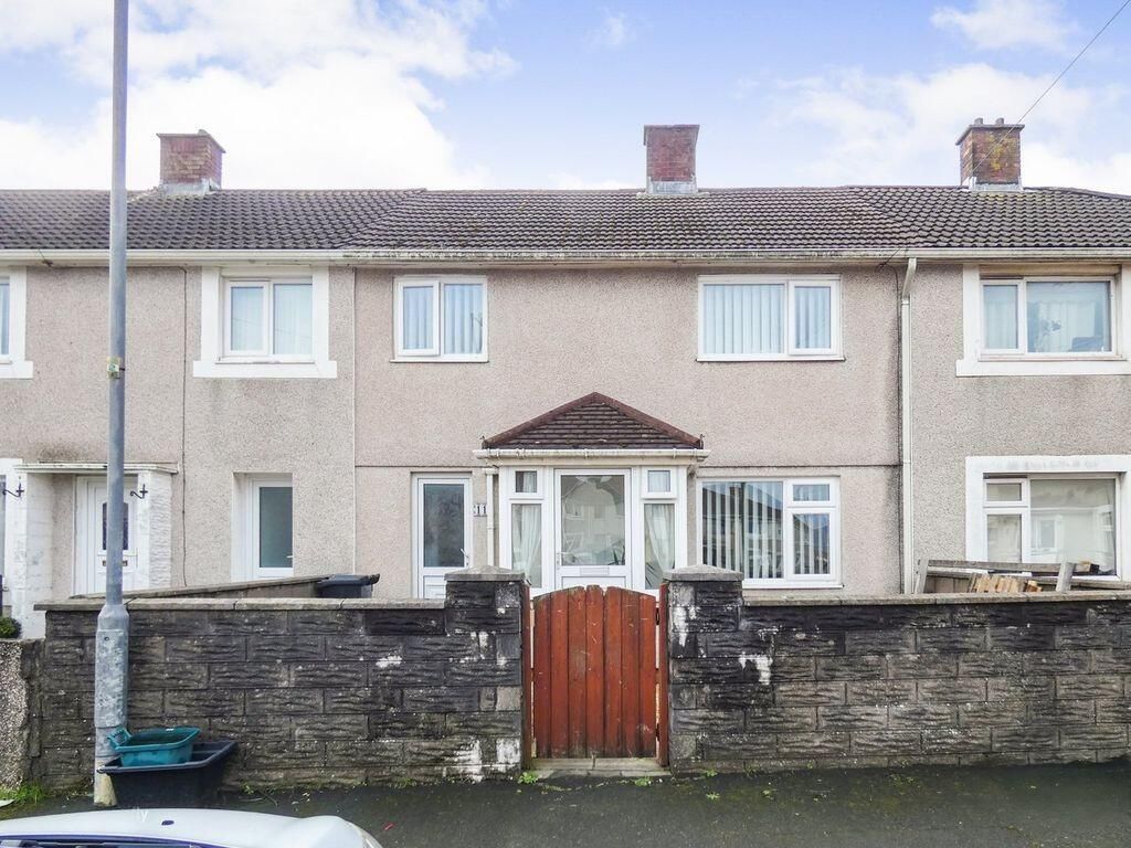Property photo 1 of 9