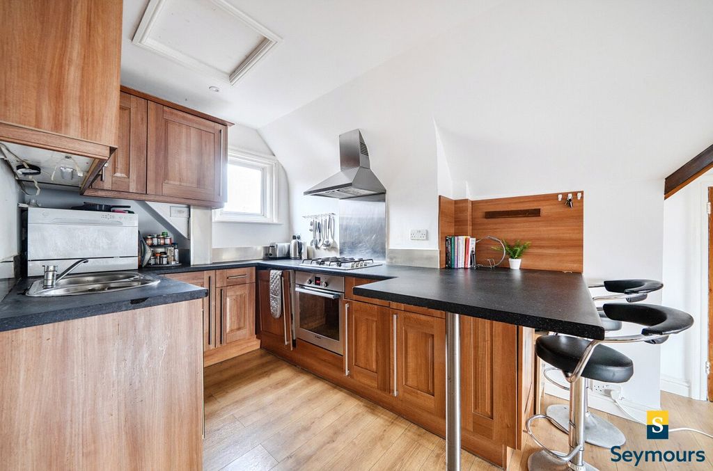 Property photo 3 of 17 Picture No. 50