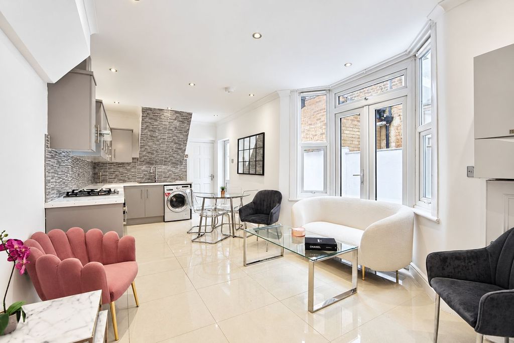 Property photo 1 of 19