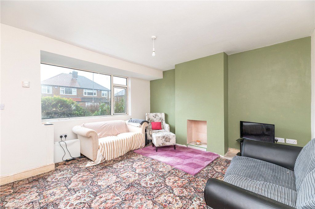 Property photo 3 of 22 Living Room