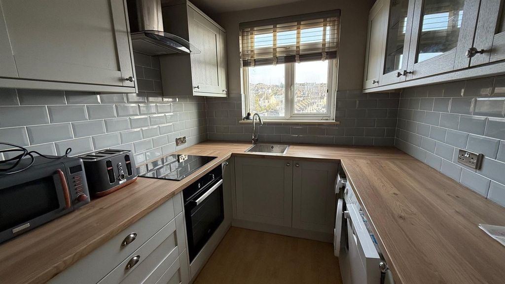 Property photo 2 of 14 Kitchen/Living Room