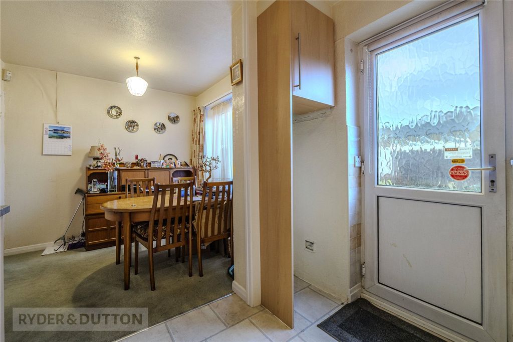 Property photo 3 of 19 Kitchen Diner