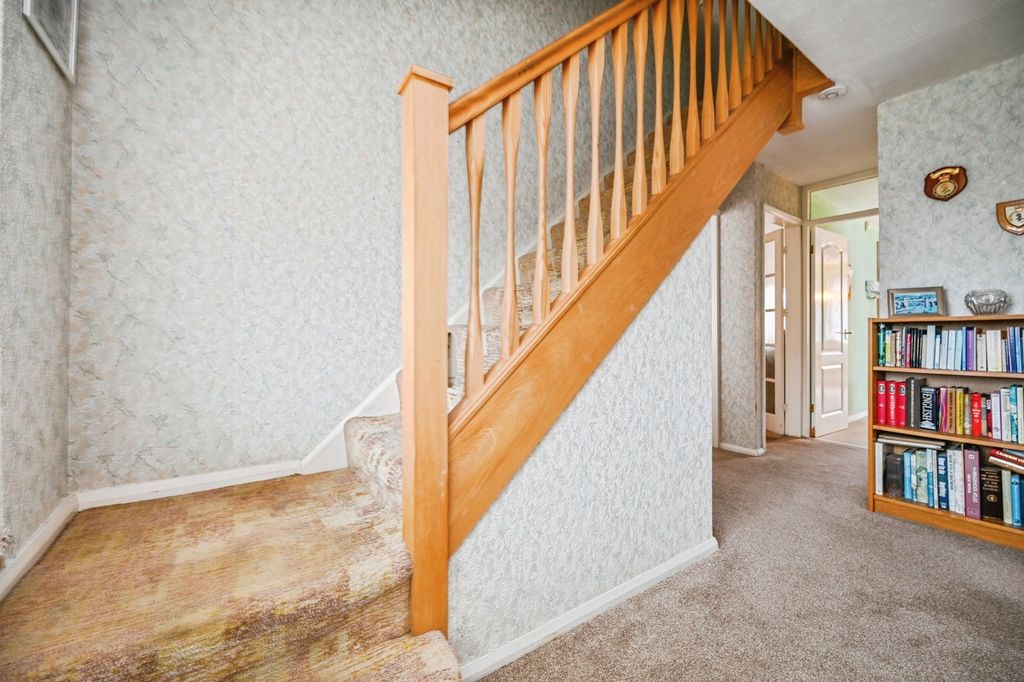 Property photo 2 of 17 Pbox-Img.Jpg