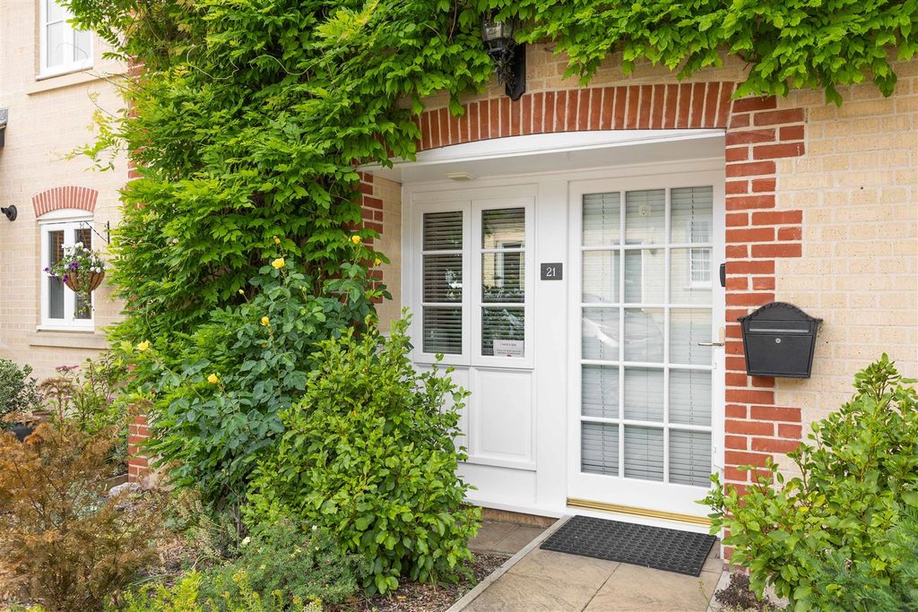 Property photo 3 of 29 Front Entrance