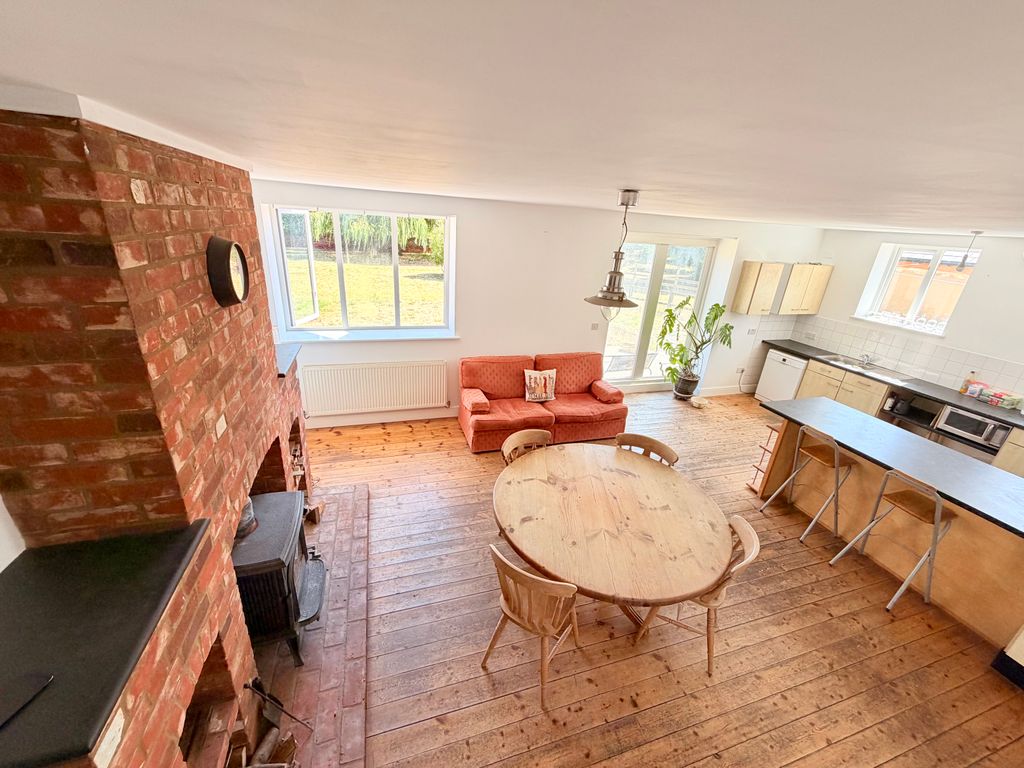 Property photo 3 of 50 Img_2492