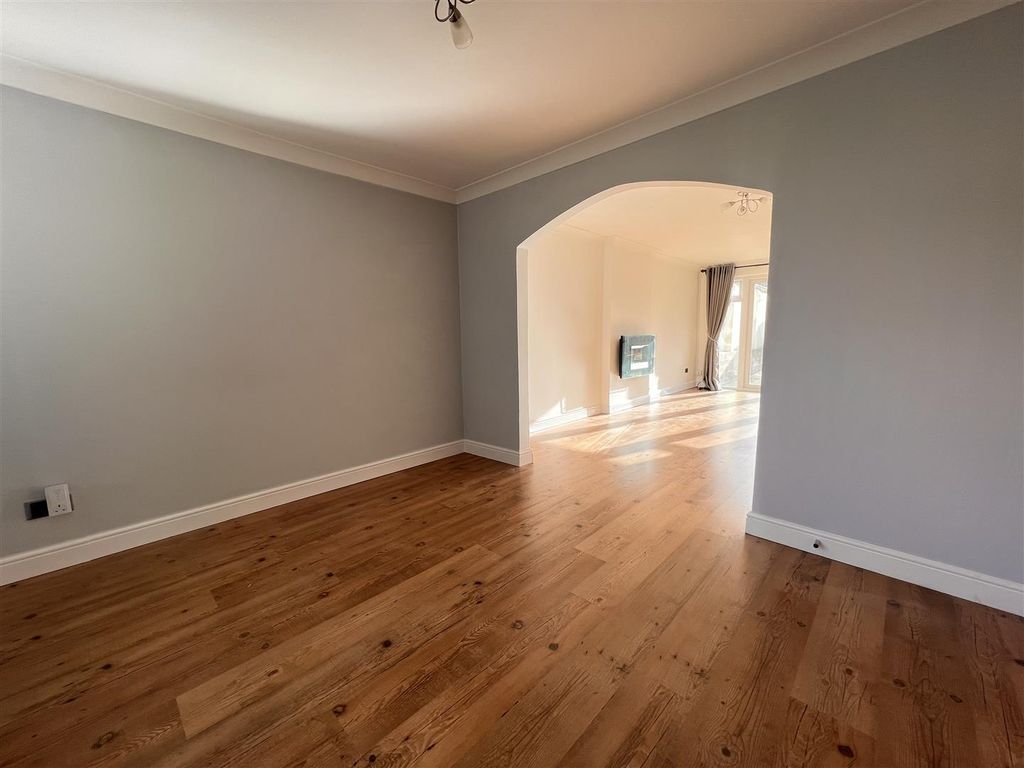 Property photo 3 of 15 Photo 09-11-2023, 13 17 36.Jpg