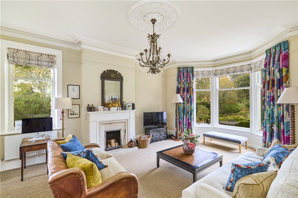 Property photo 3 of 14 Living Room