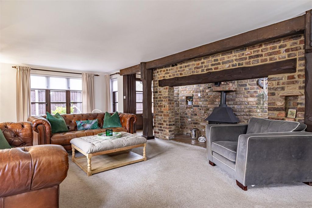 Property photo 2 of 34 6 Roughtallys (2).Jpg