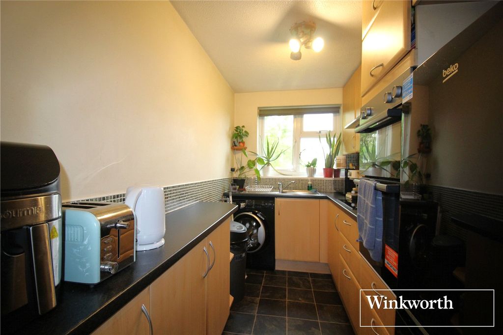 Property photo 3 of 7 Picture 3