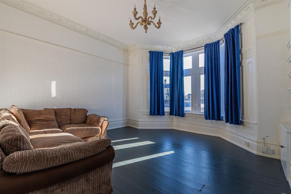 Property photo 2 of 9 333, 1-4.Jpg