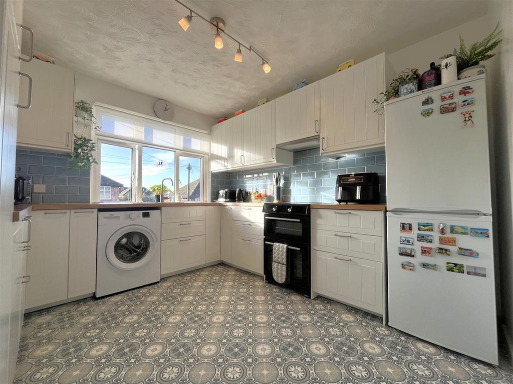 Property photo 2 of 15 Img_9693.Jpg