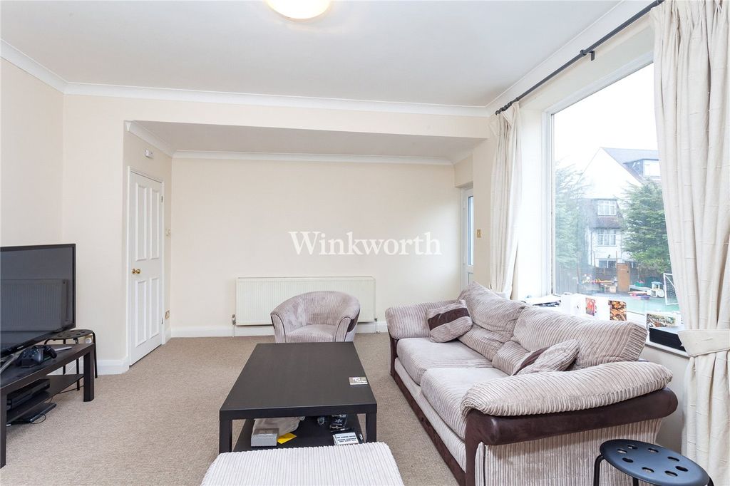 Property photo 1 of 11 Picture No. 18