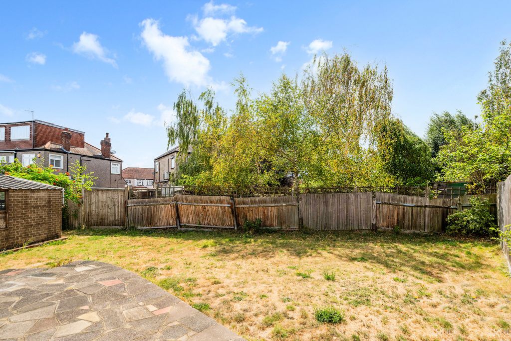 Property photo 3 of 18 Picture No. 12