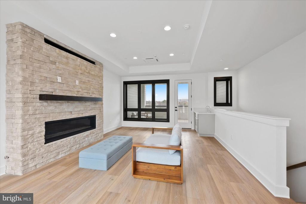 Property photo 3 of 21 <Alttext/>