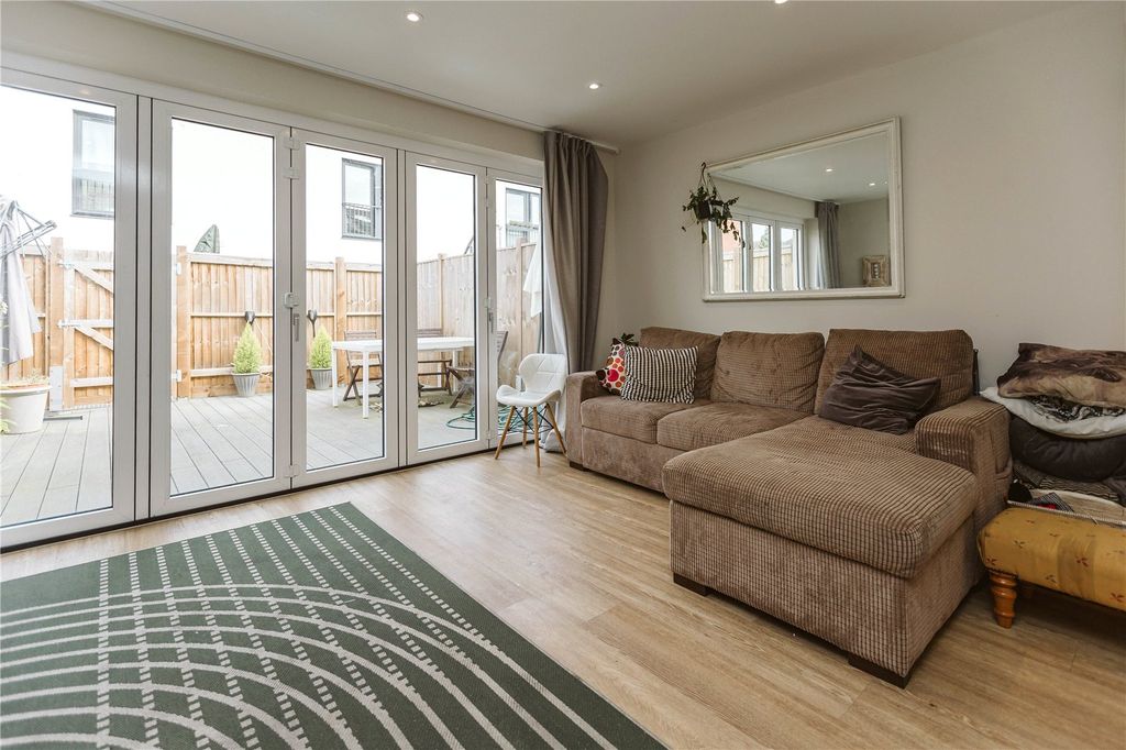 Property photo 3 of 9 Open Plan Living