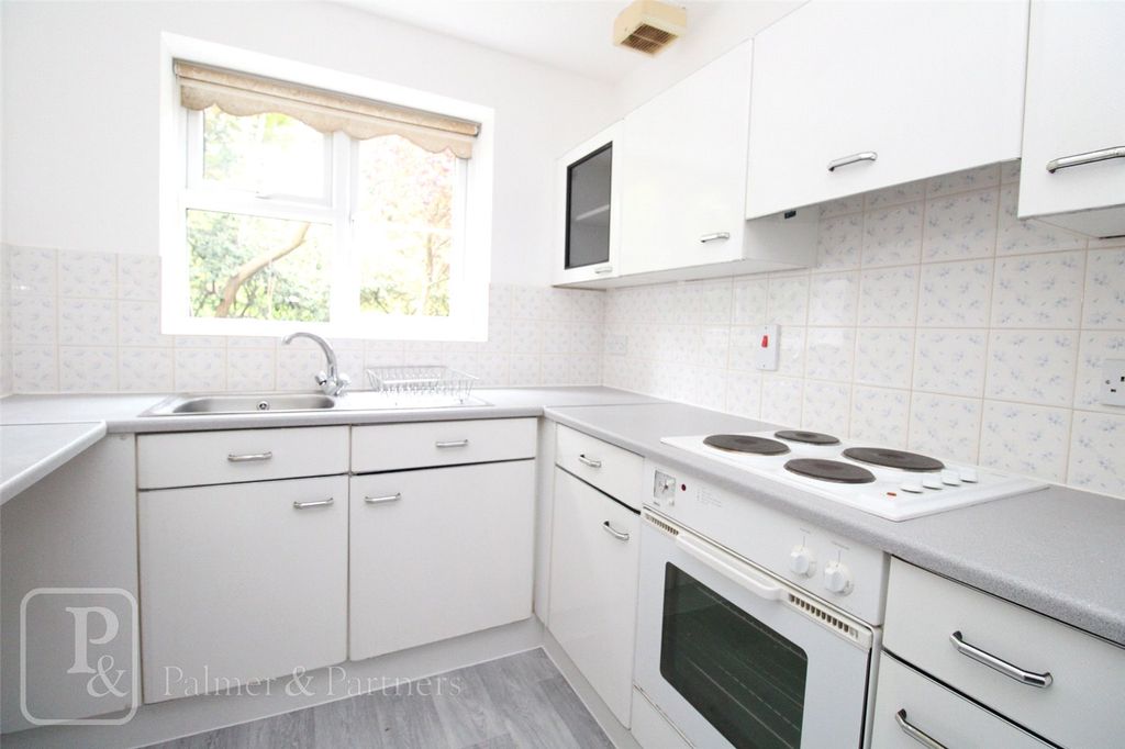 Property photo 2 of 6 Picture No. 07