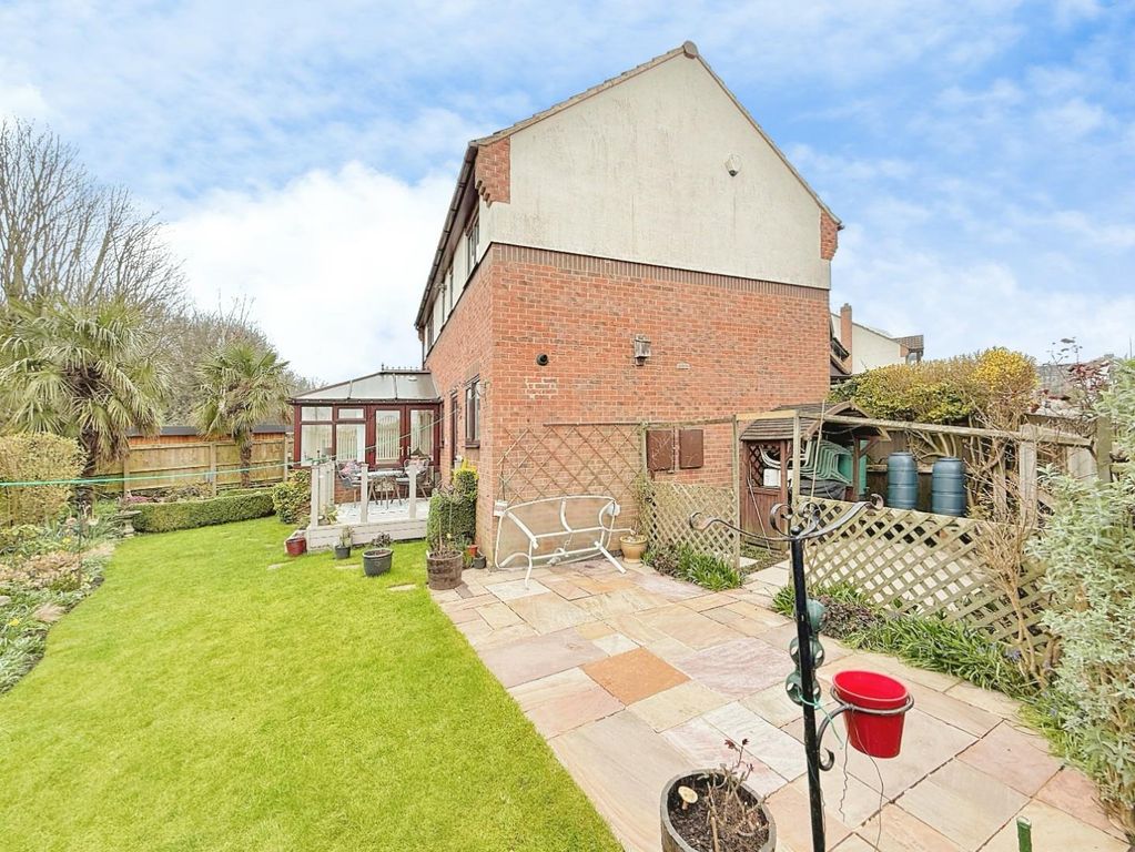 Additional image 5 of 4 bed detached house for saleRobin Chase, Pudsey LS28