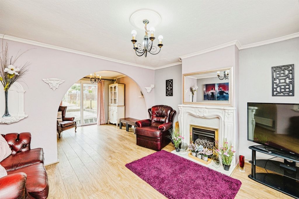 Property photo 3 of 22