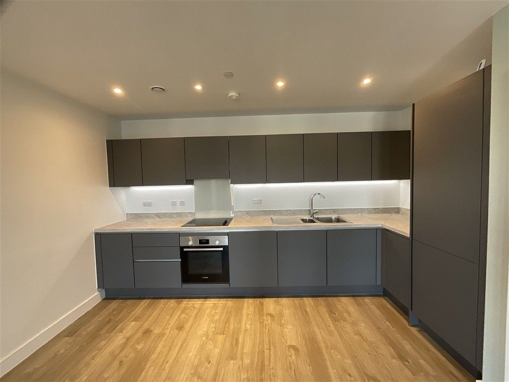 Property photo 2 of 8 Kitchen