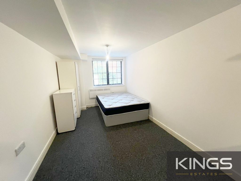 Property photo 3 of 3 Flat 3, 57A Rockstone Lane (1)Logo