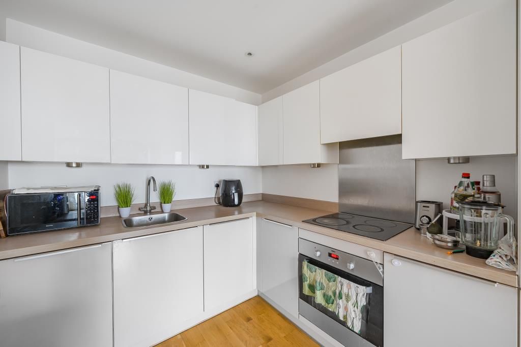 Property photo 3 of 20 Kitchen