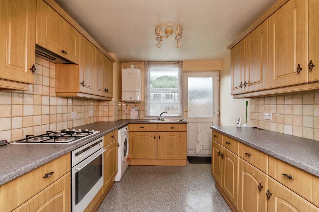 Property photo 3 of 15