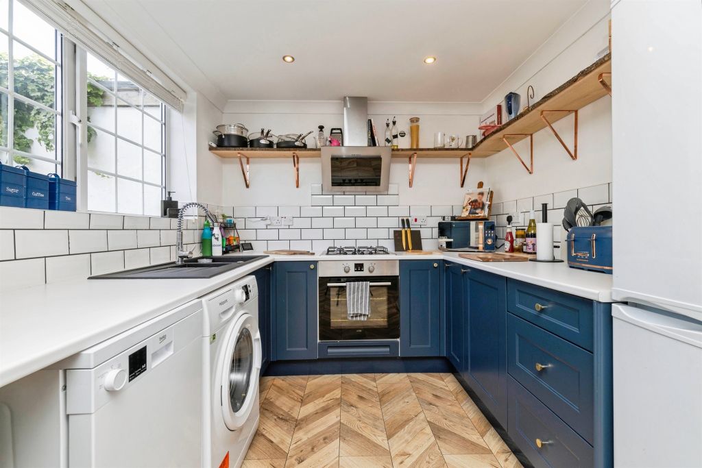 Property photo 3 of 16