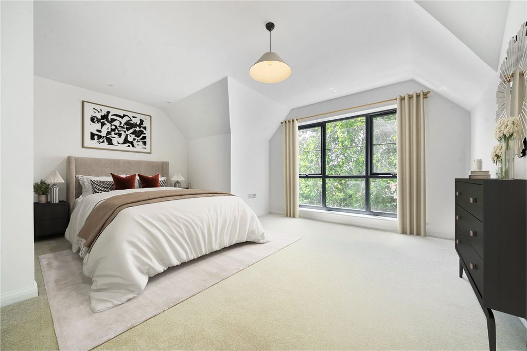 Property photo 3 of 10 Picture No. 02