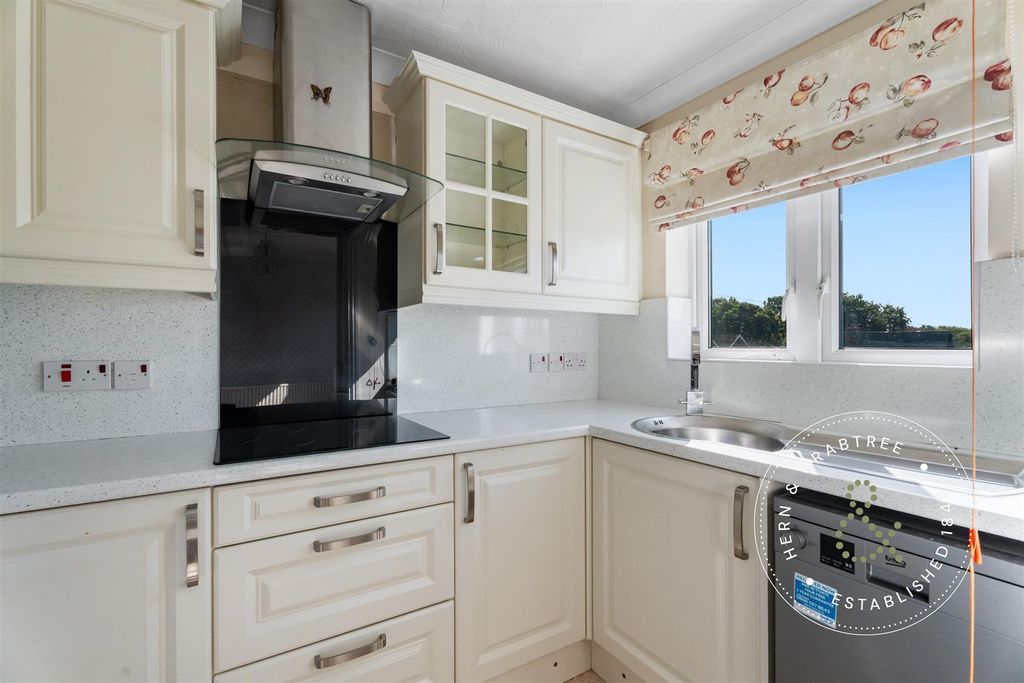 Property photo 3 of 12 Cedar Crt-03.Jpg