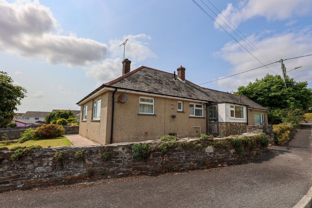Property photo 2 of 22