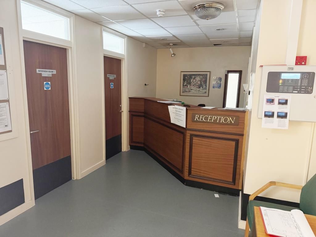 Property photo 3 of 22 Ground Floor Reception